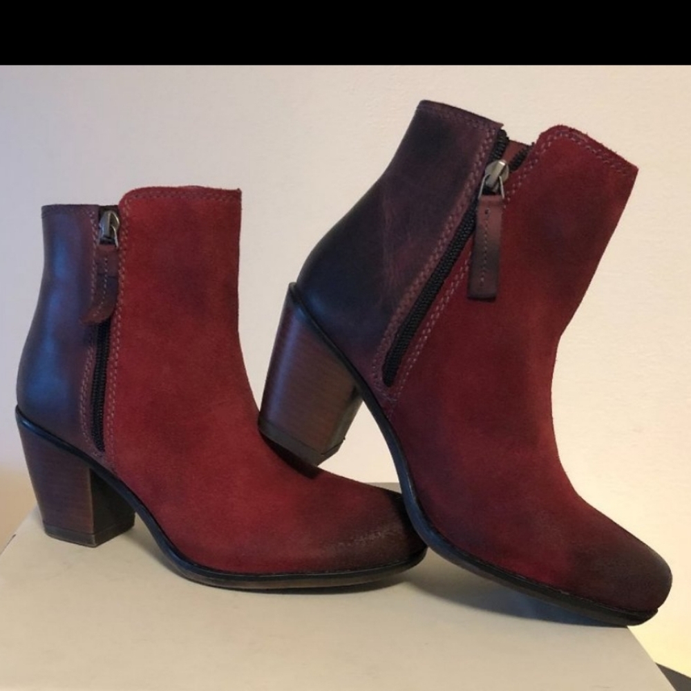 Roan Short Boot size 9